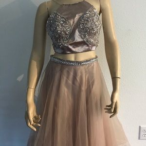 Elegant prom dress size M